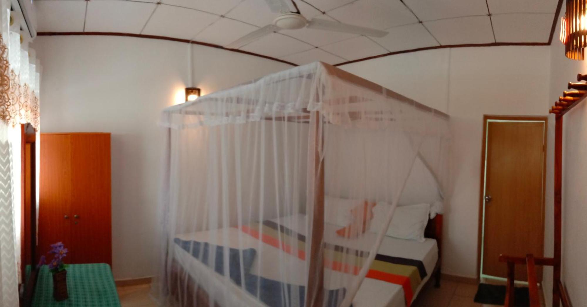 Twice Happy Beach Resort Tangalle Exterior foto